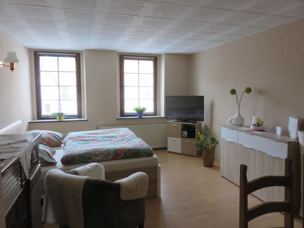 Pension Erzgebirgsstubel Ehrenfriedersdorf ภายนอก รูปภาพ